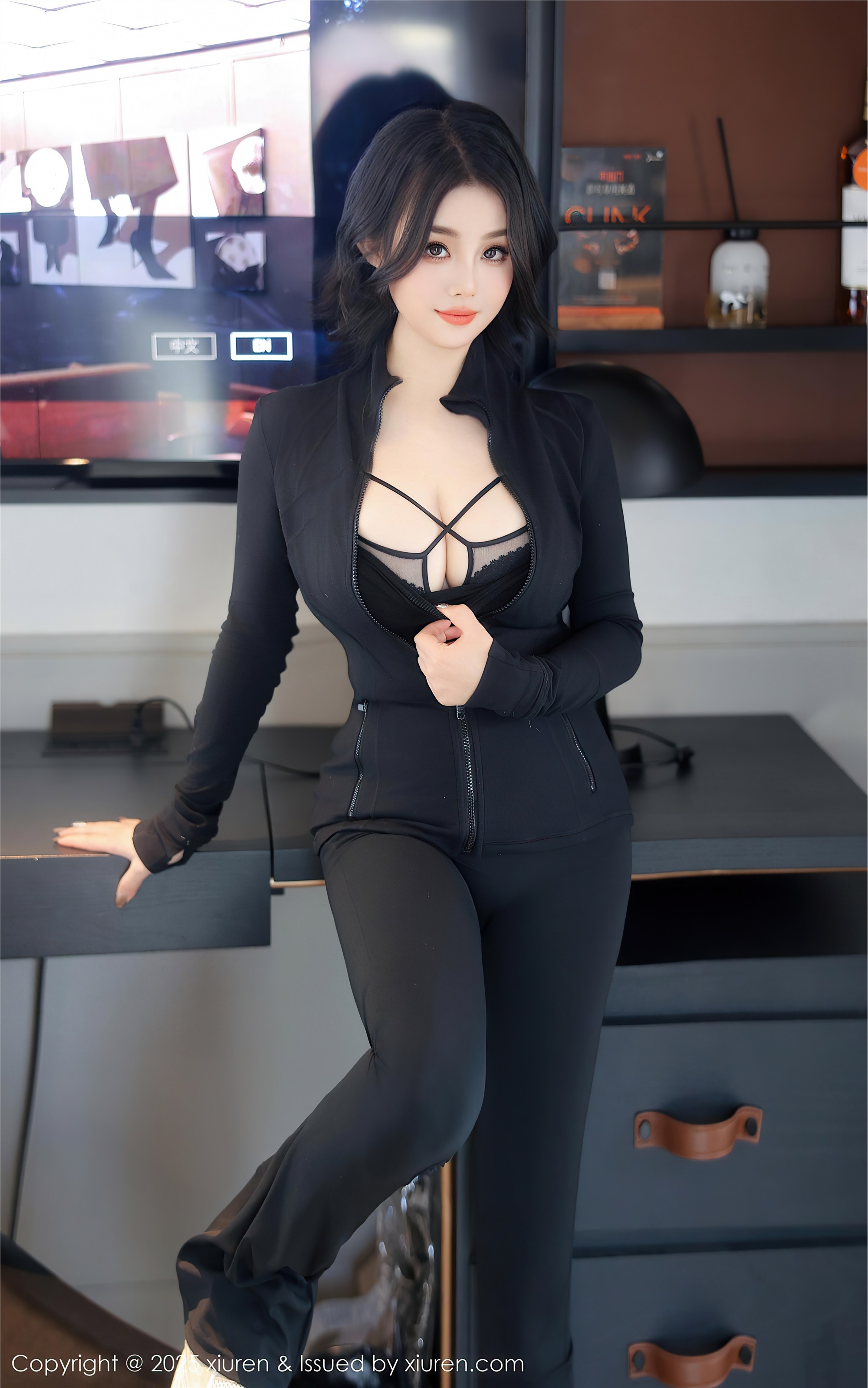 Xiuren秀人网 2025.01.02 NO.9694 M0nica